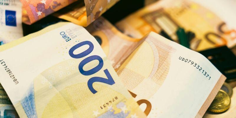 Điền đầy đủ thông tin giao dịch